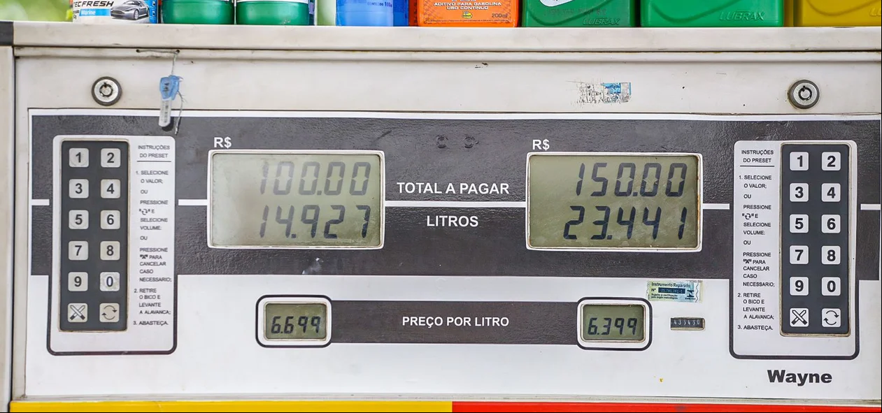 Posto estava cobrando valores diferentes nas bombas