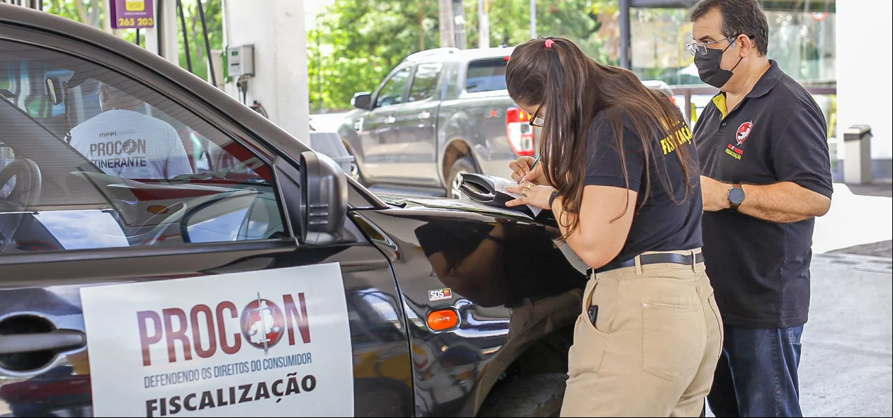 Procon realiza autuações após reajuste nos postos de combustíveis em Teresina