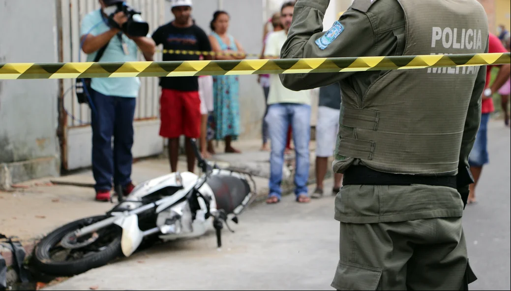 Polícia Militar no local