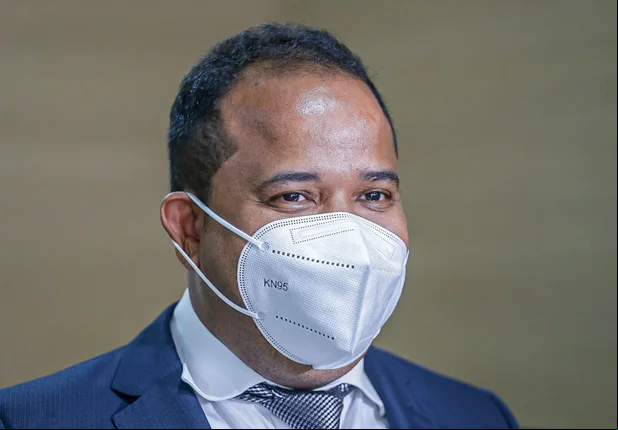 Enzo Samuel