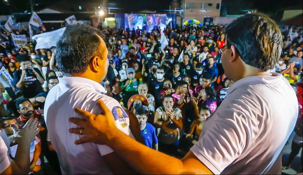 Fábio Abreu reúne multidão