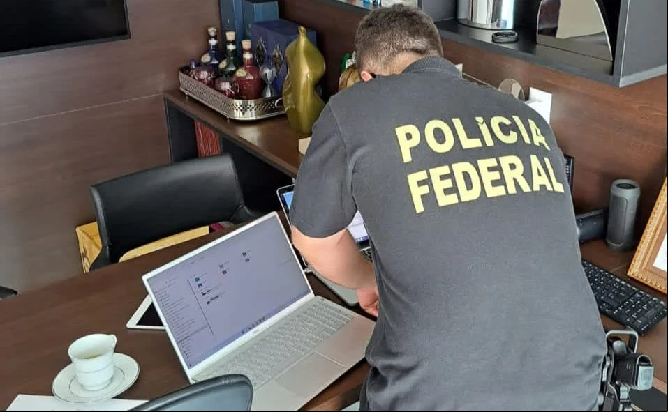 PF cumpre mandados em endereços ligados ao candidato Jadyel Alencar