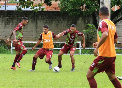 Último treino do Fluminense-PI antes do jogo contra o River