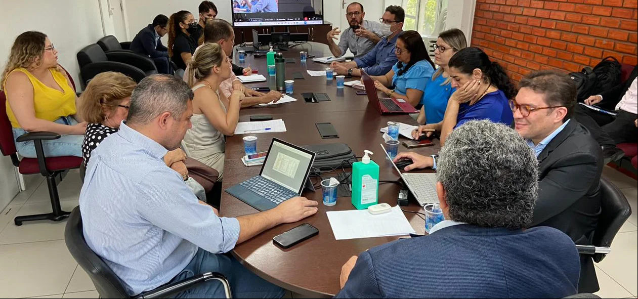A reunião dos membros do COE ocorreu na Sesapi