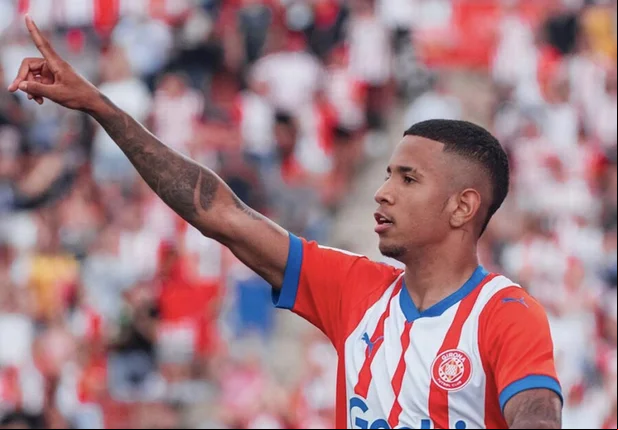Savinho, atacante brasileiro do Girona