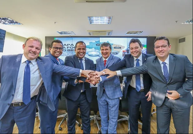 Em Brasília, Enzo Samuel busca por parceria com MDS para cadastro de pessoas em situação de rua