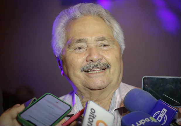 Elmano Férrer