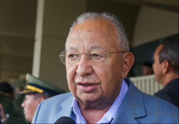 Prefeito de Teresina Dr. Pessoa em solenidade no Quartel do Comando-Geral da PM-PI