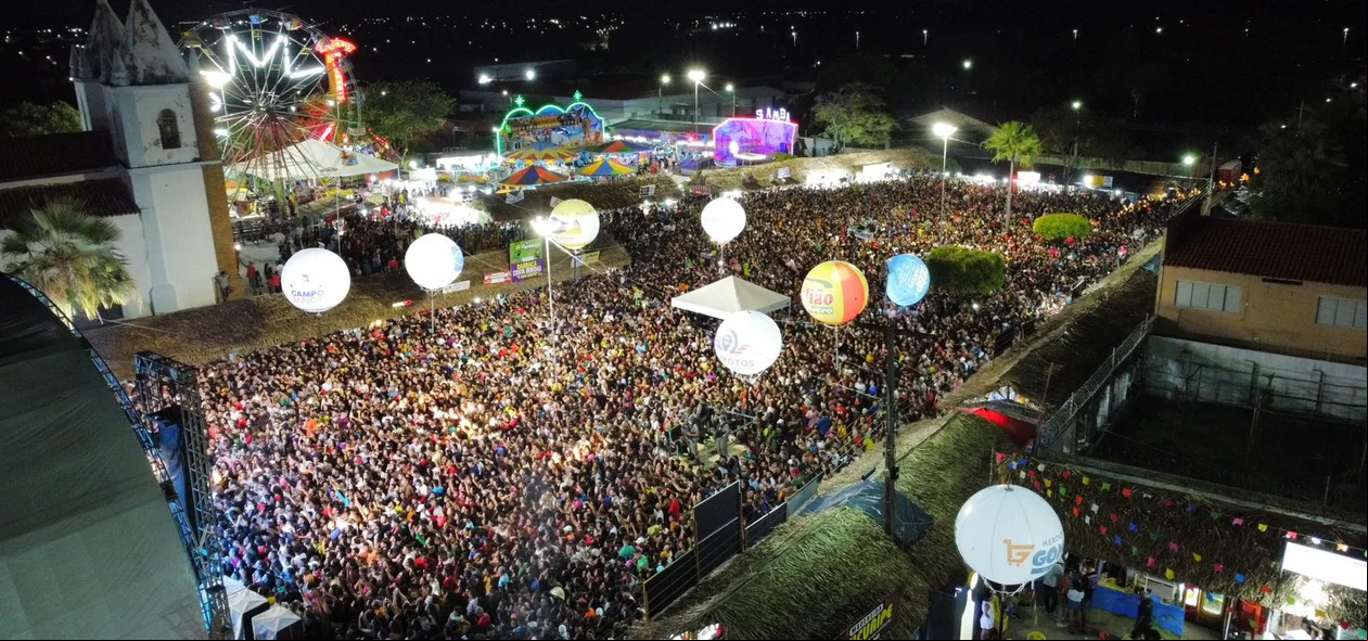 Show do Desejo de Menina lotou o Festejo de Santo Antônio em Campo Maior