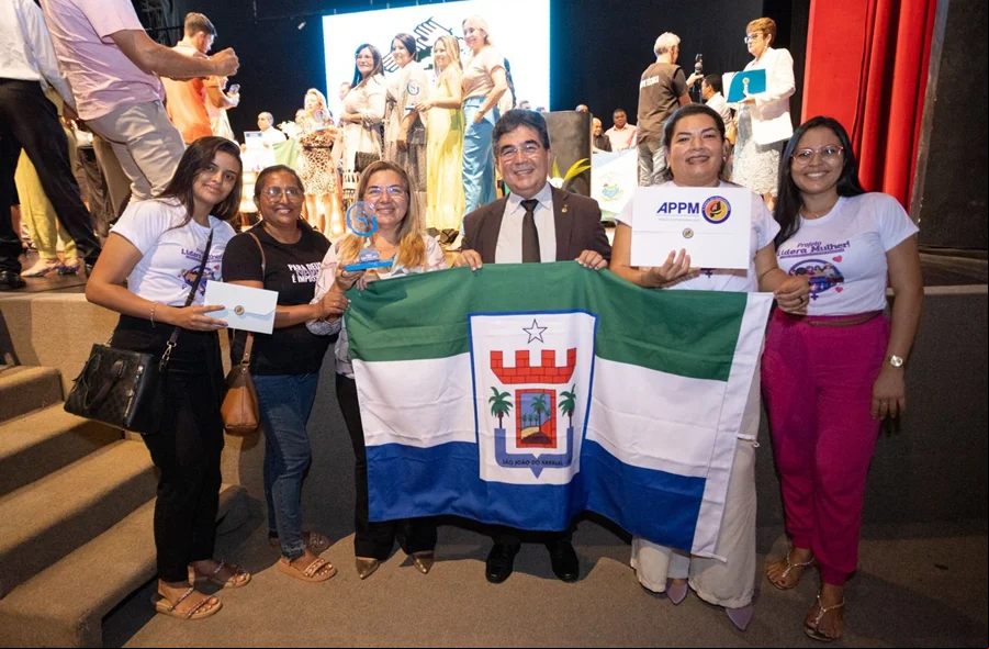 O evento aconteceu na noite de quarta-feira (20)