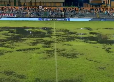 Estádio Lindolfo Monteiro na partida entre Fluminense-PI e Fortaleza