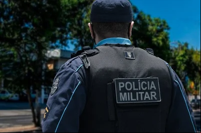 Mulher é morta a tiros dentro de ônibus em Fortaleza