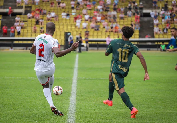 River x Altos em partida do campeonato piauiense