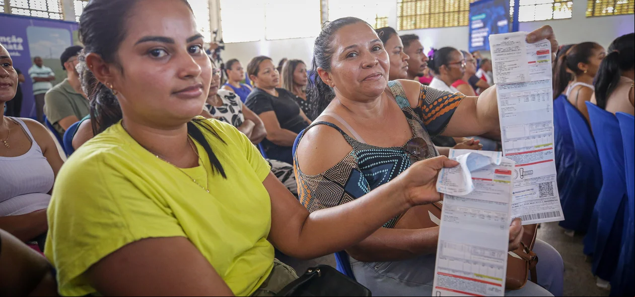 Clientes apresentaram a fatura da conta de luz paga para participar do sorteio