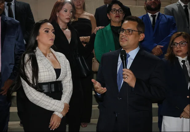 OAB-PI realiza desagravo em favor da advogada Cristianne Lima em Castelo do Piauí