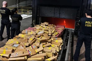 Droga incinerada pela Polícia Federal