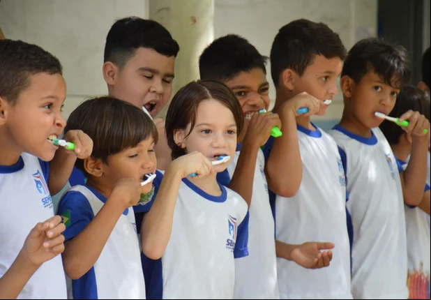 Escola Maria da Paz Sousa promove dia de ação de higiene pessoal para alunos