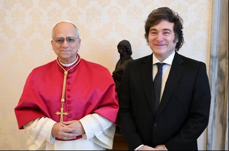 Milei se encontra com Papa Leão XIV no Vaticano