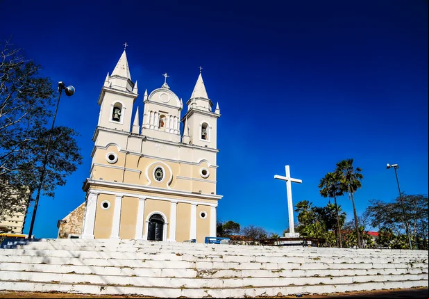 Igreja de São Benedito é interditada após teto desabar