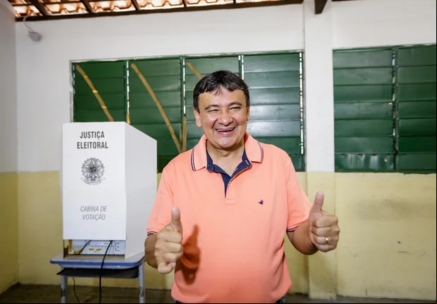 Wellington Dias vota na tarde deste domingo