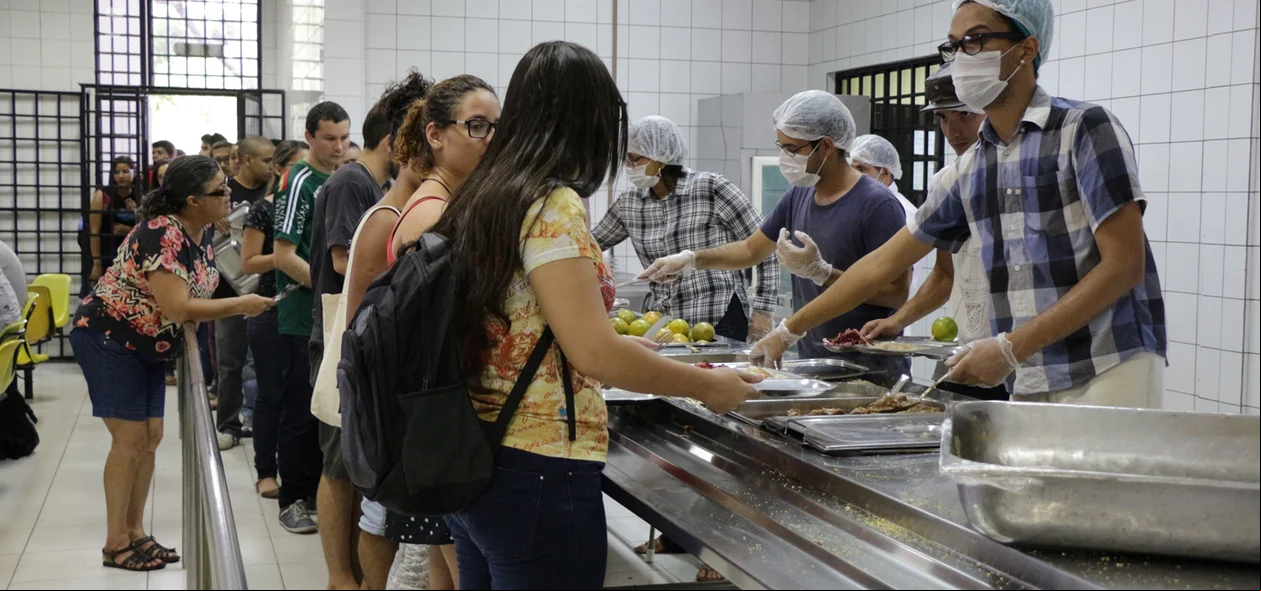 Estudantes da UFPI faz mobilização no RU