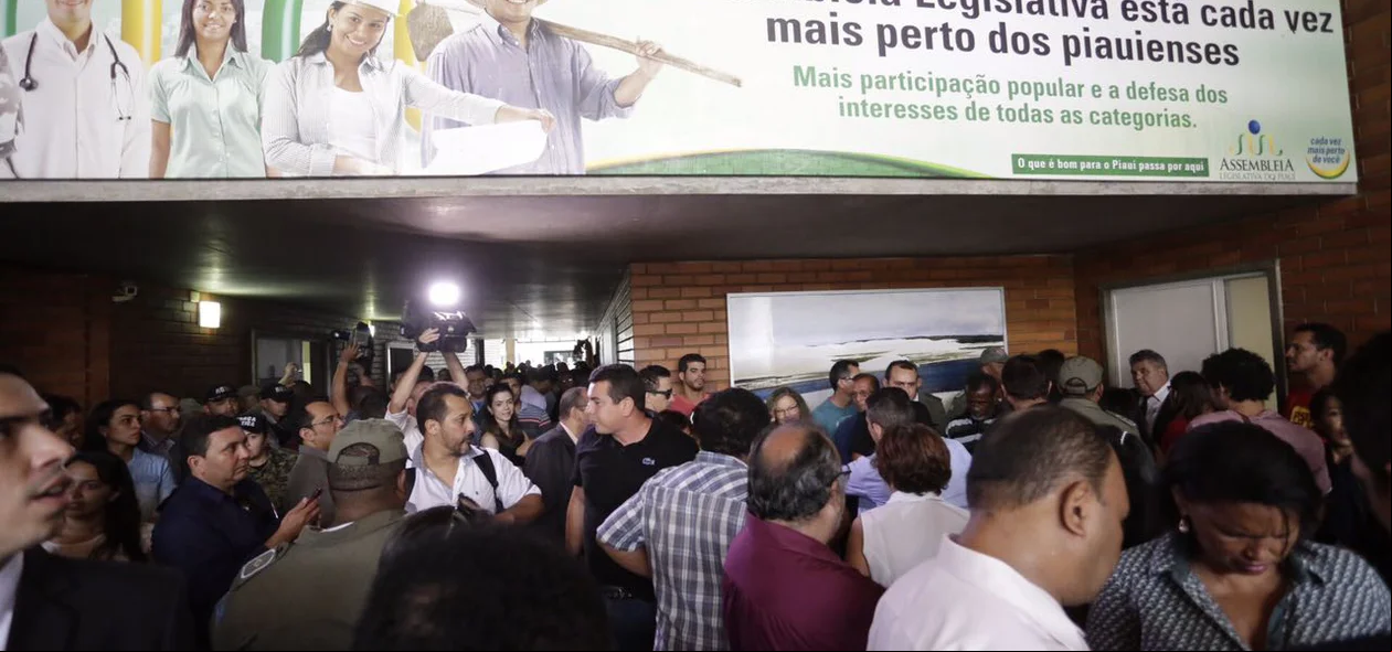 Movimentação na Alepi