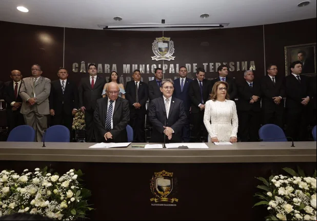 Solenidade de posse do prefeito Firmino Filho e vereadores