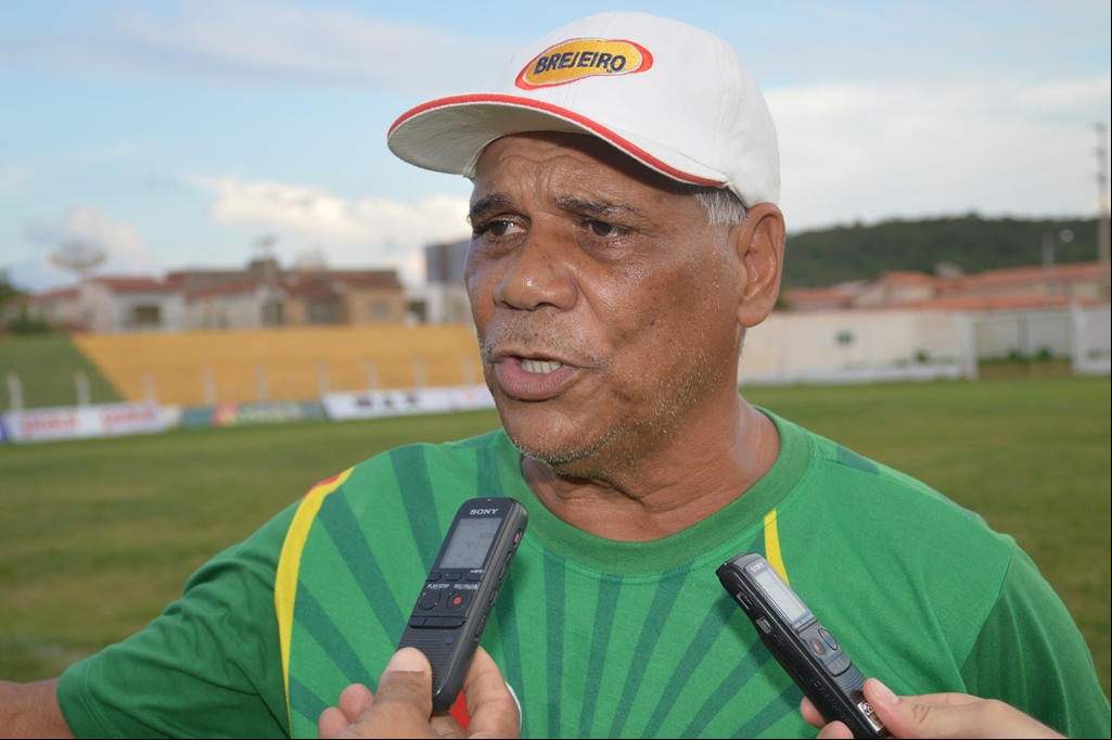 Nivaldo Lancuna diz que equipe está pronta para jogo de amanhã