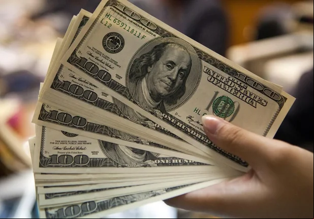 Dólar
