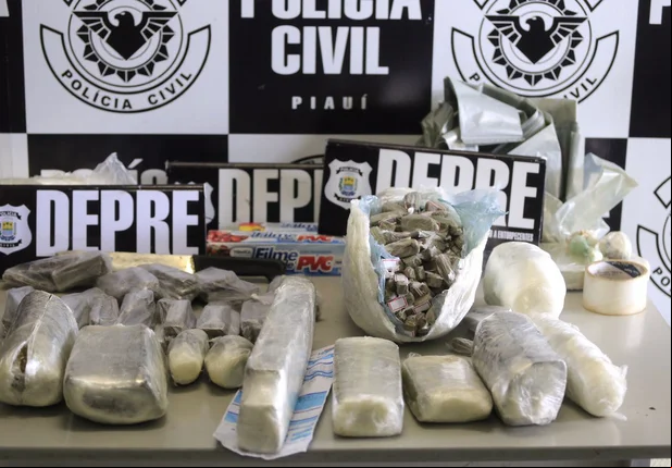 Polícia apreende 13kg de maconha em Água Branca