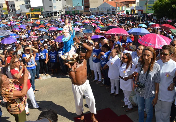 Festa de Nossa Senhora dos Remédios reúne devotos