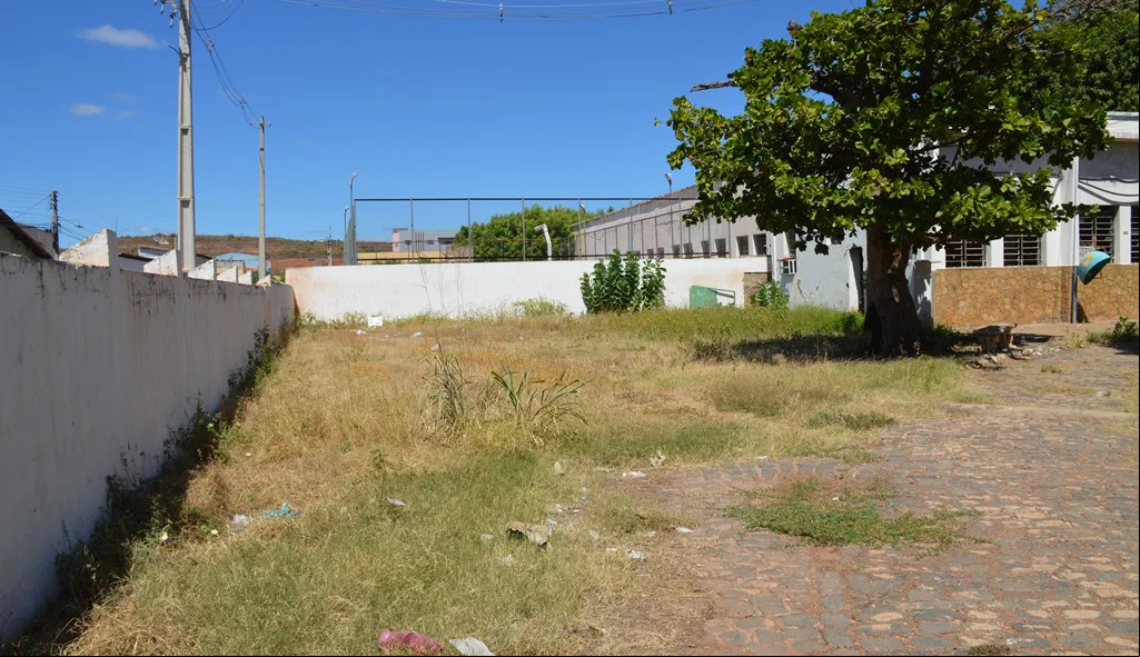 Sinais de abandono estão em toda parte