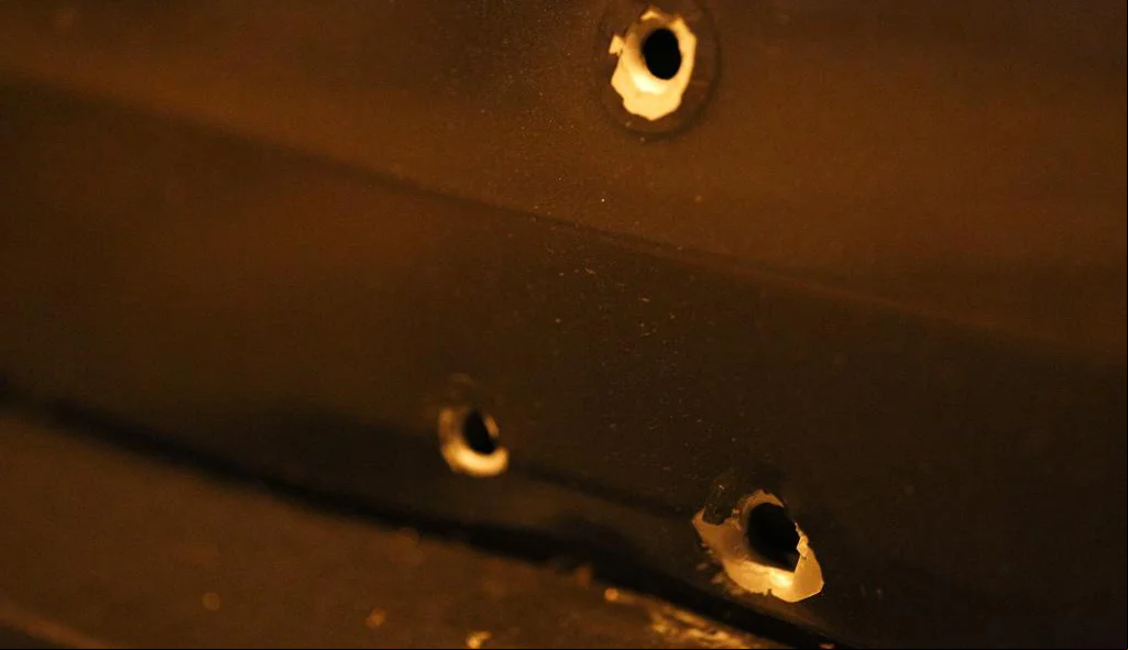 Disparos de arma de fogo no veículo