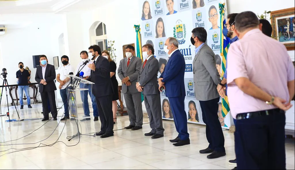 Solenidade contou com a presença de líderes do Governo