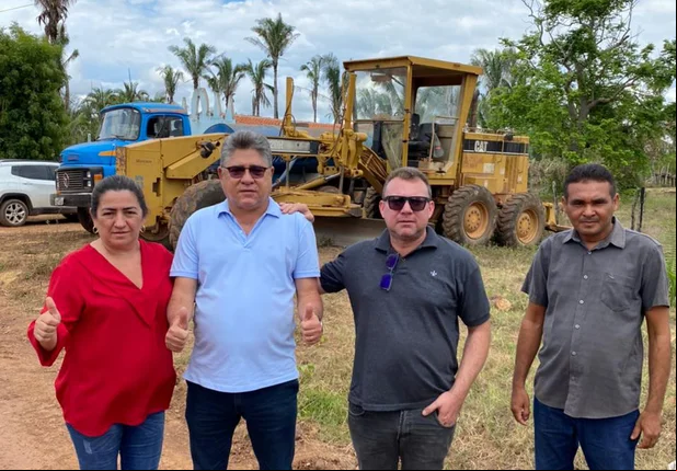 Deputado João Mádison acompanha obras de mobilidade em União