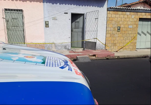 Criminosos invadem casa e matam homem no bairro Dirceu I