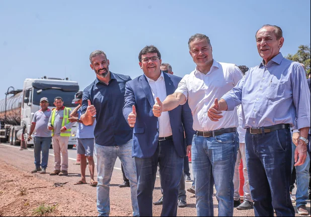 Entrega de trecho da duplicação da BR 316 em Teresina