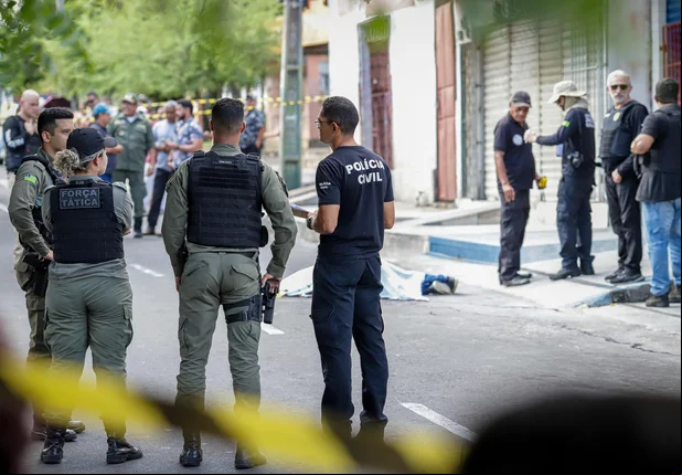 Empresário é morto a tiros na frente da própria loja em Teresina