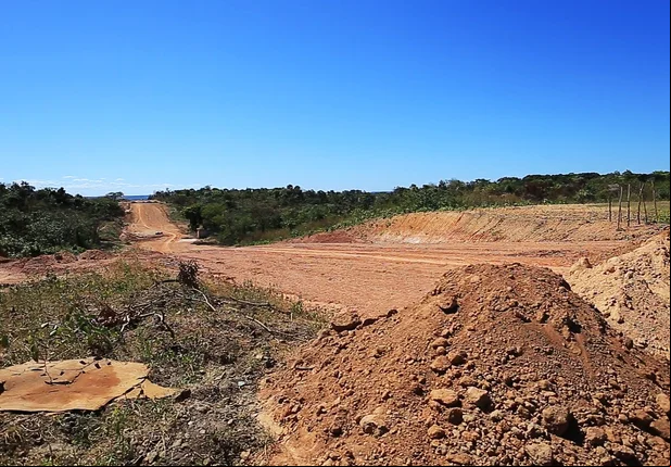 Obra da Avenida Alencar Matos está parada há 4 meses