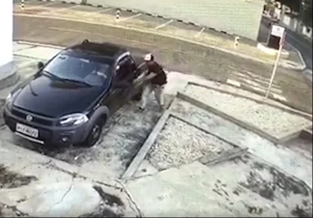 Mulher é sequestrada ao chegar em salão de beleza no Horto